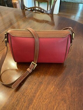 Vintage Coach Red Tan Spectator Dakota Plains Zip Italian Crossbody Purse Bag